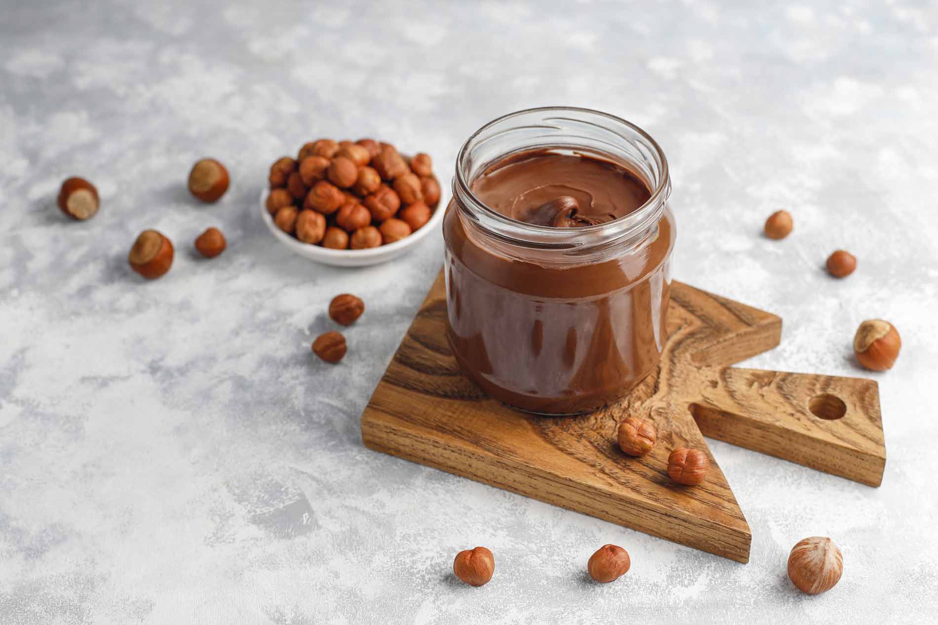 crema proteica alla nocciola