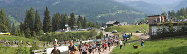 21 KM DI MAGIA ALLA DOLOMITES SASLONG. IL TRAIL RUNNING NEL CUORE DELLE DOLOMITI