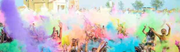 L’HOLI DEI RECORD COLORA IL LITORALE VENEZIANO